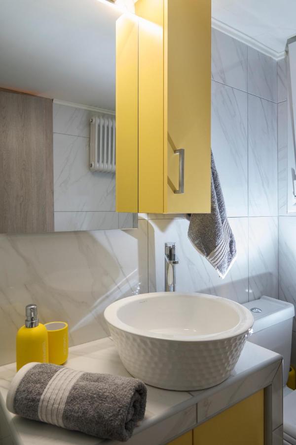 Stylish Modern Studio In The Heart Of Athena Bagian luar foto
