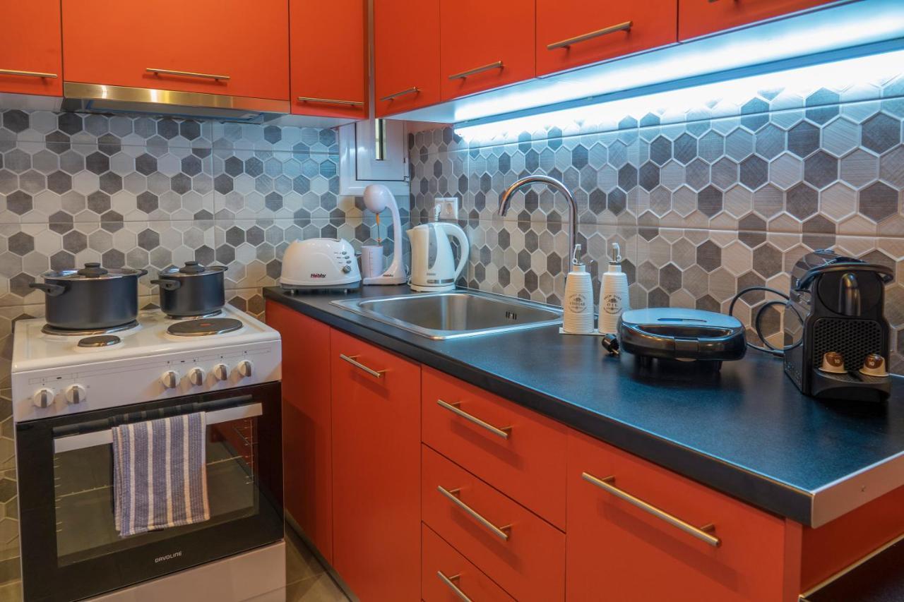 Stylish Modern Studio In The Heart Of Athena Bagian luar foto